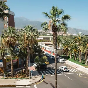 With Balcony And Swimming Pool Puerto de la Cruz (Tenerife)
